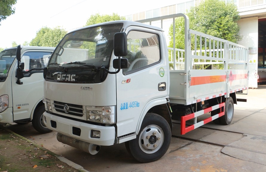 多利卡4.1米(藍牌)氣瓶車