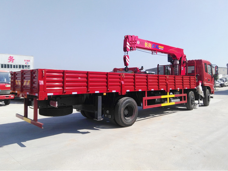 東風專底小三軸隨車吊