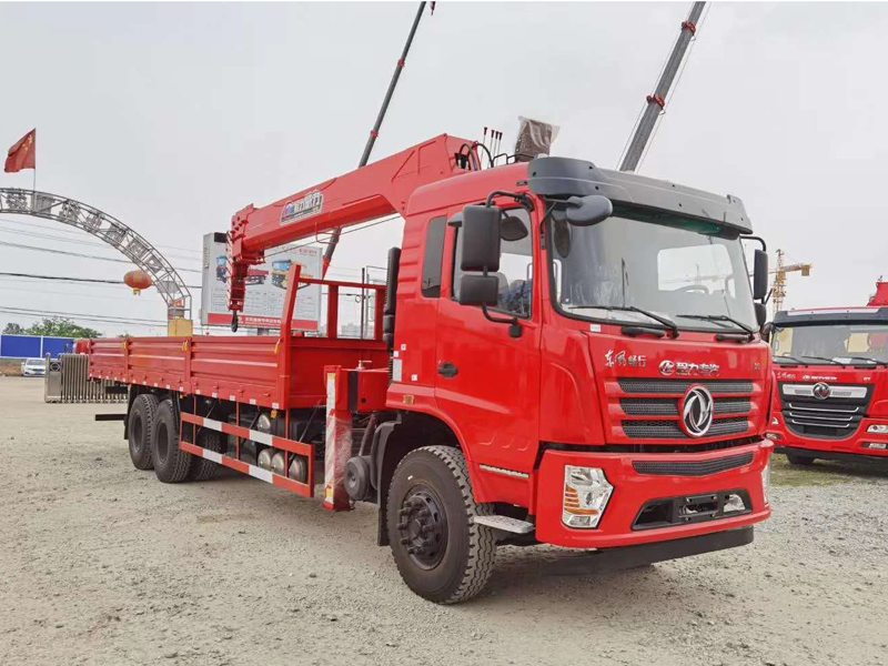 東風D3L后雙橋12噸隨車吊