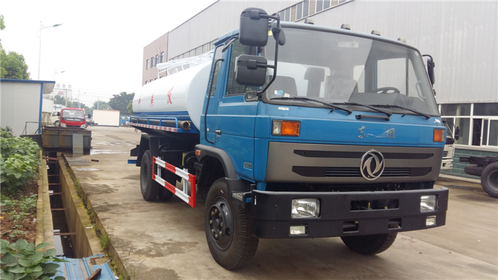 東風(fēng)153國五12方吸糞車