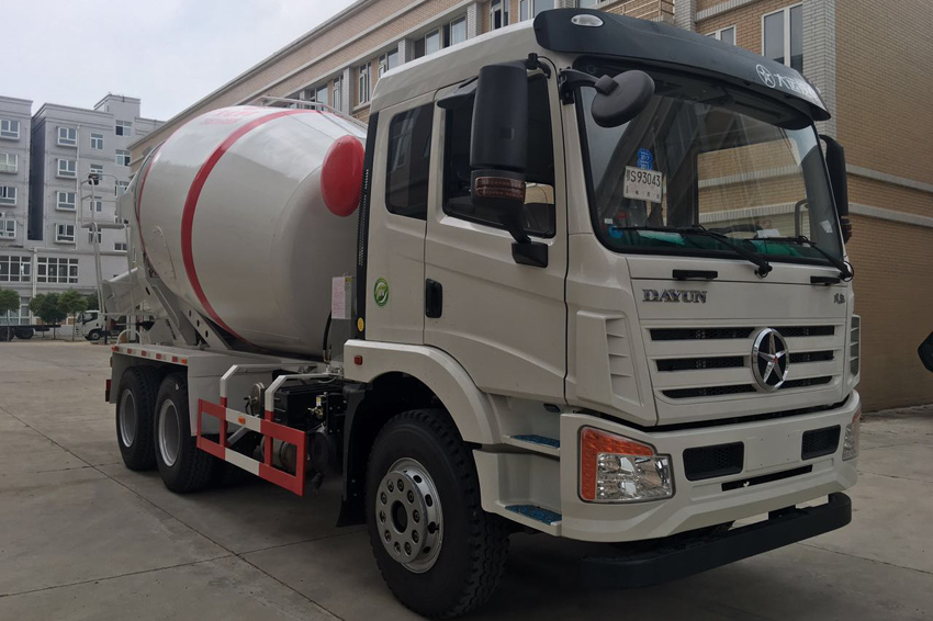 大運(yùn)10方攪拌車