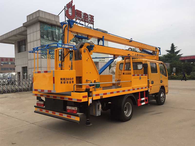 東風雙排16米高空作業(yè)車