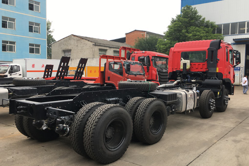 【國六】江淮K5前四后八挖機平板車