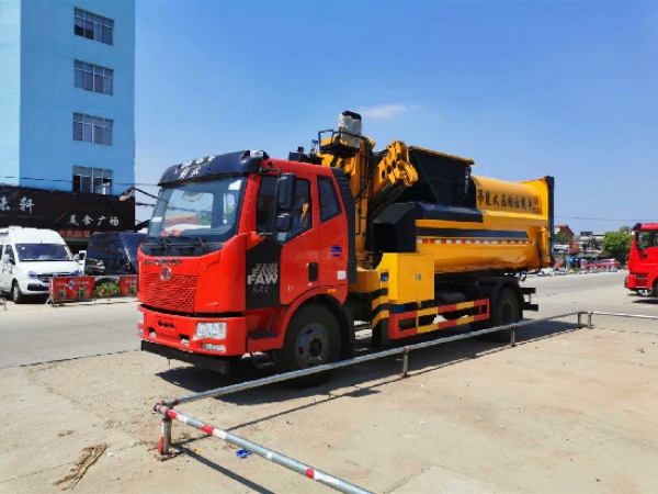 解放J6國六12方吊裝式壓縮垃圾車