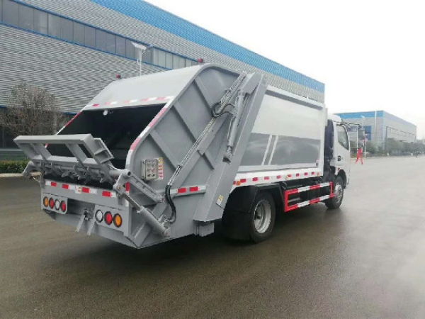 可上京牌8方東風多利卡國六壓縮式垃圾車