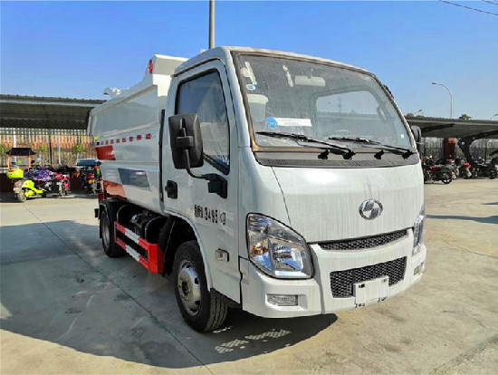 躍進S70國六4方無泄漏自裝(后掛桶)卸式垃圾車