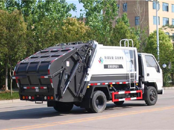 國六江鈴順達(dá)藍(lán)牌4方壓縮式垃圾車