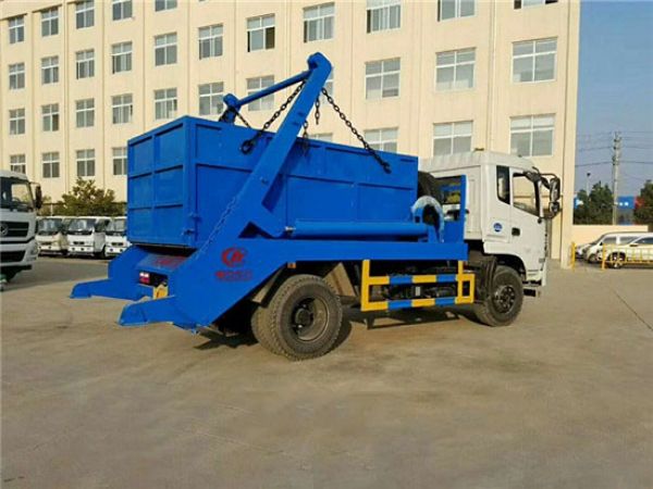 東風153擺臂式垃圾車（8-10方）