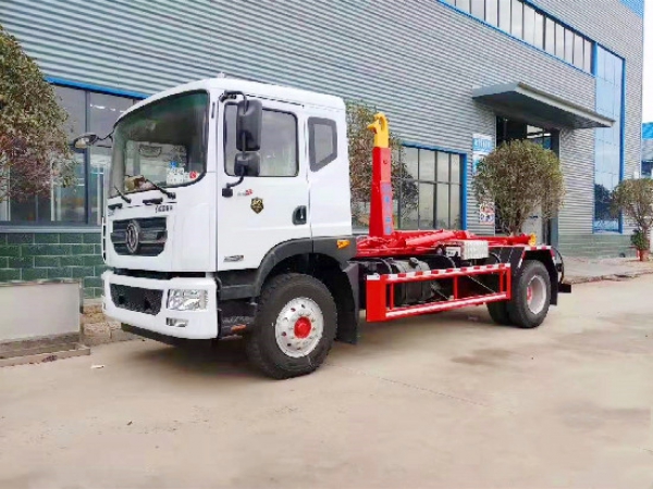 東風(fēng)多利卡D9國(guó)六車(chē)廂可卸(鉤臂)垃圾車(chē)