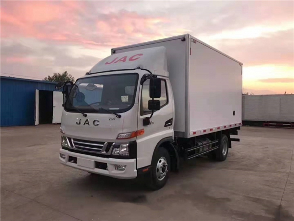 (國(guó)六4.2米)江淮駿鈴V6冷藏車