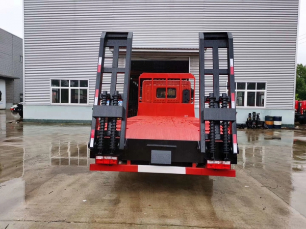 東風(fēng)D9平板拖車