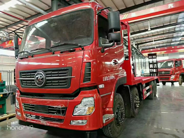 程力前四后八平板拖車