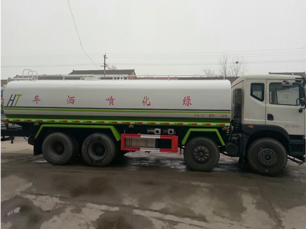東風(fēng)前四后八25噸灑水車(chē)