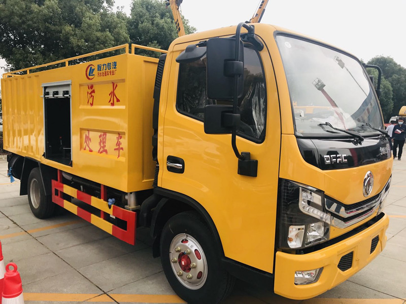 東風小多利卡6方污水處理車，凈化車