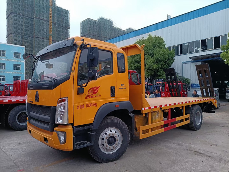 國六重汽豪沃單橋平板運輸車