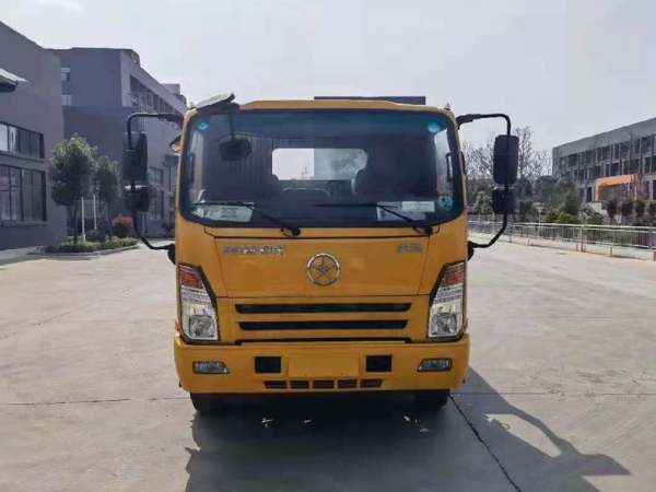 國(guó)六大運(yùn)一拖二平板清障車(chē)