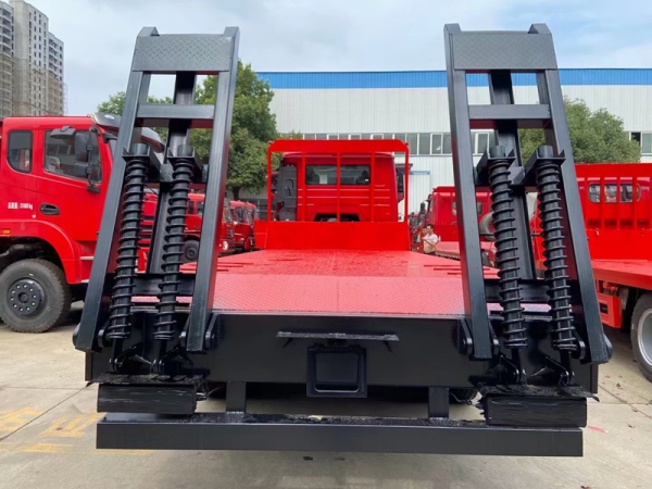 重汽浩瀚國(guó)六平板運(yùn)輸車