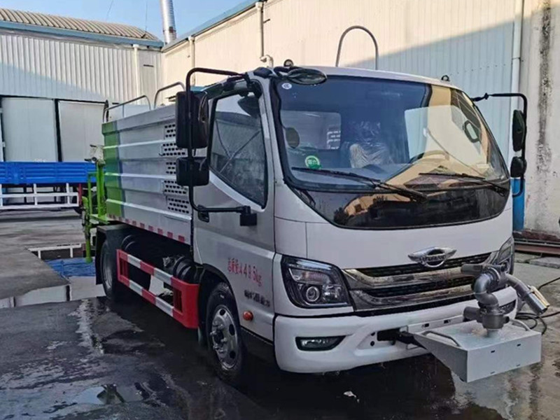 福田7方藍(lán)牌抑塵車