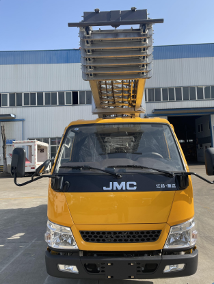 江鈴順達(dá)排半32米云梯車